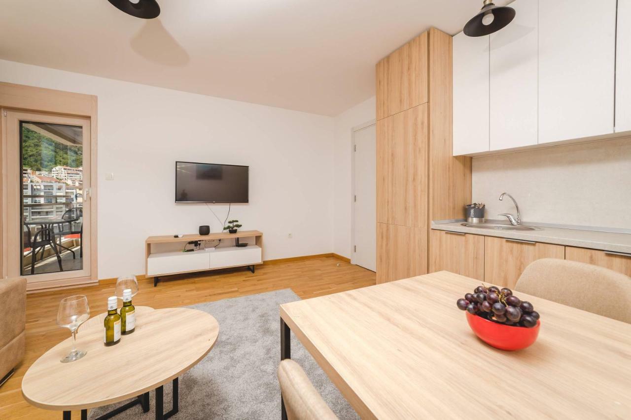 Blue Marlin Apartments Budva Exterior foto